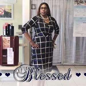 Meet your Posher, Angela